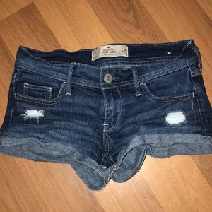 Hollister shorts size 1